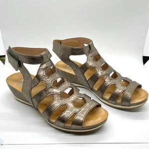 Dansko Valentina Caged Wedge metallic Leather 36/6/5.5